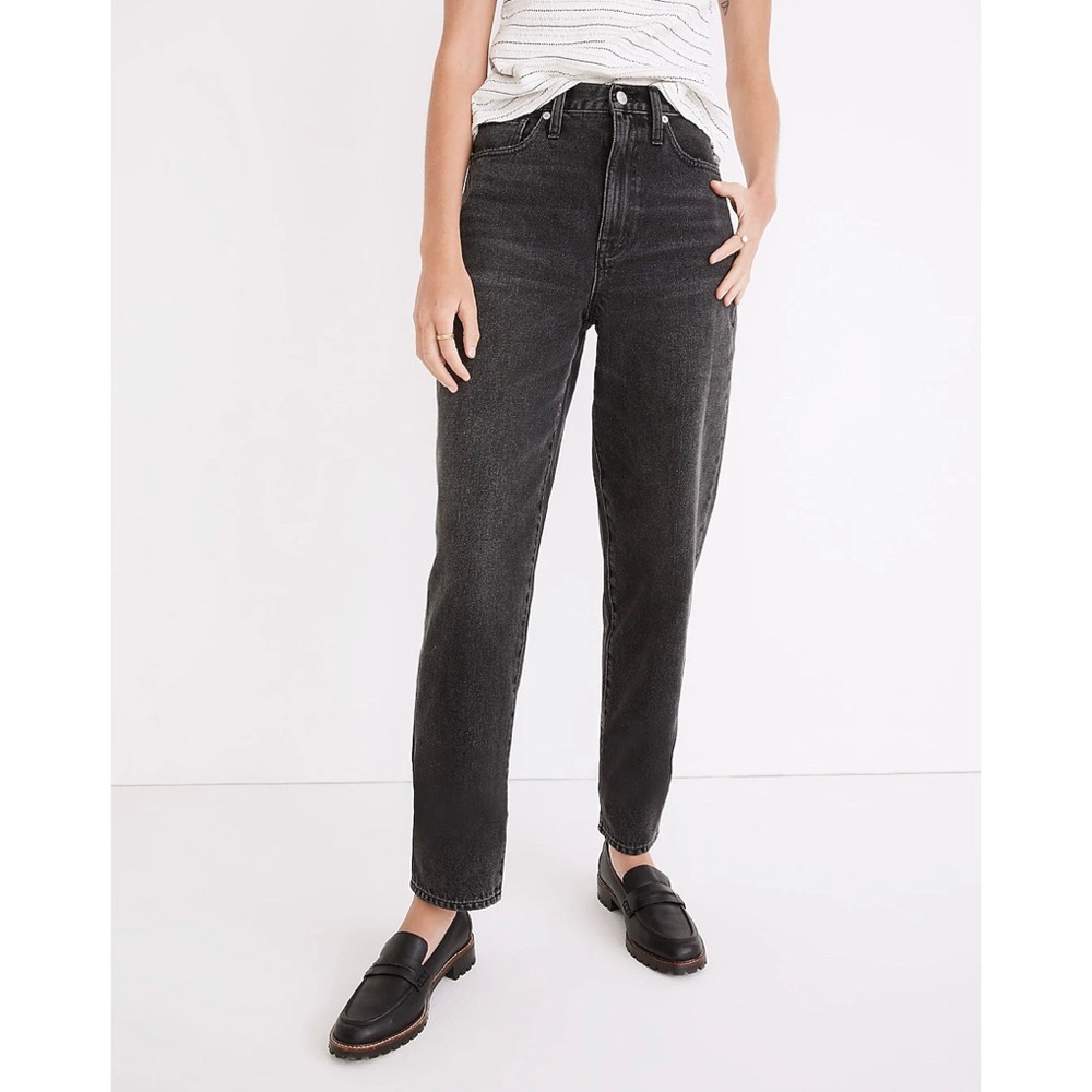 Madewell Baggy Tapered Jeans in Mackinnon Wash